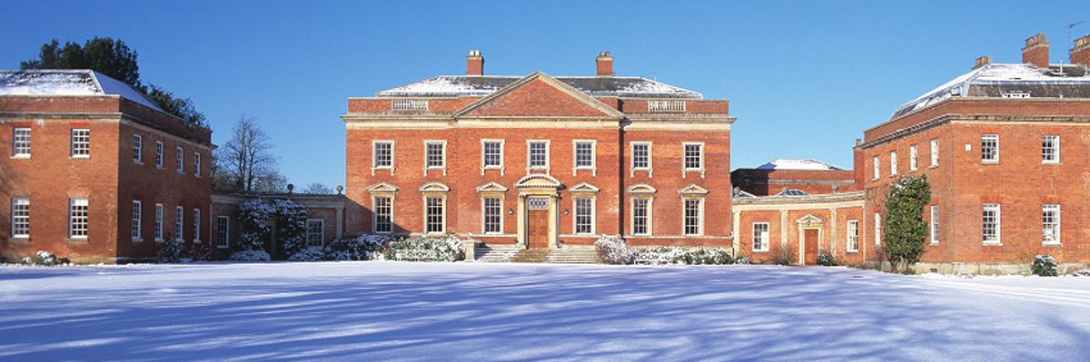 Kelmarsh Hall and Gardens in the Winter